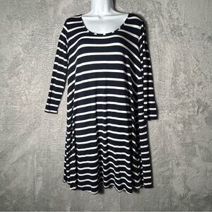 Tori Richard Dress Womens‎ Medium Honolulu Hawaiian Resortwear Striped Beach